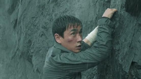 赵丽颖|3天狂砍8亿！《长津湖》飙升票房第一，朱一龙遗憾让位