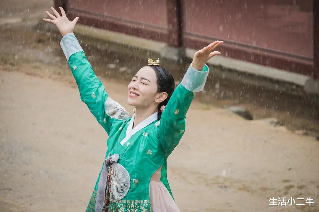 韩版《太子妃升职记》不走无脑搞笑路线，却走反讽搞怪风