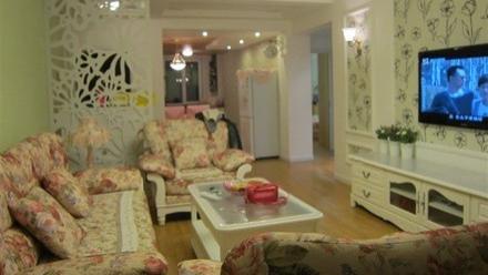 晒晒花16W装修的田园小屋，老公嫌弃颜色太暗，好像穿越到上海滩