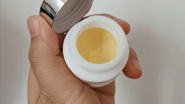短发|我国有一老牌面霜，能保湿还能提亮肤色，坚持涂，皮肤白皙气色好