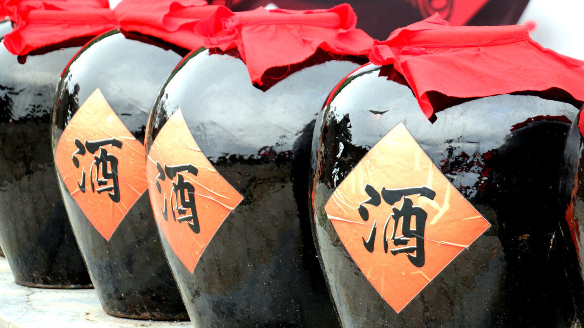 快过年了，免不了和长辈们一个酒桌，拿什么说才最合适