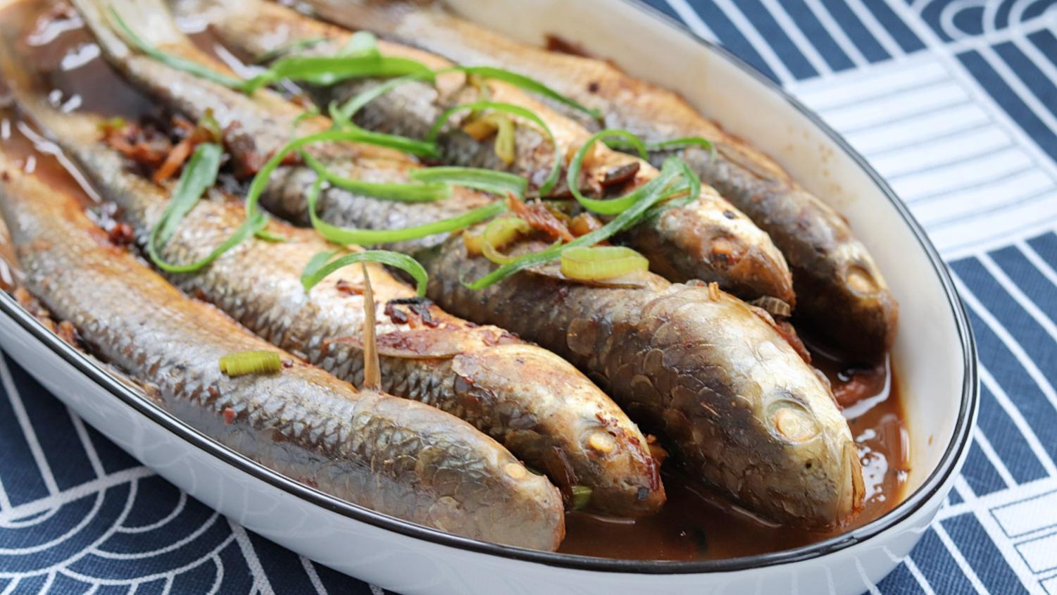 南瓜|家常酱焖梭鱼，酱香味道浓郁，鱼肉鲜美，下饭又解馋