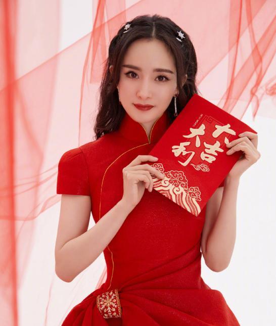 杨幂删掉的三条动态:一条为女儿,一条因为爱国,最近一条没必要 杨幂删掉的三条动态:一条为女儿,一条因为爱国,最近一条没必要