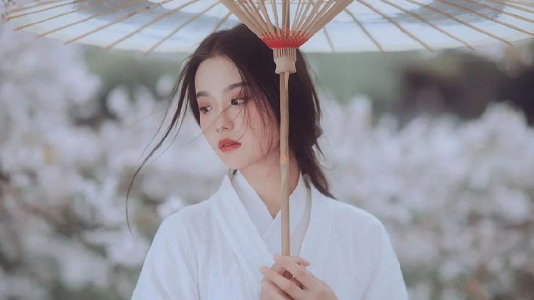 拍照技巧：古风人像怎么拍才能更有风韵？