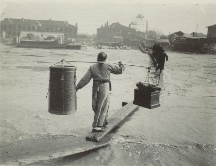 1928年，国民政府设立上海特