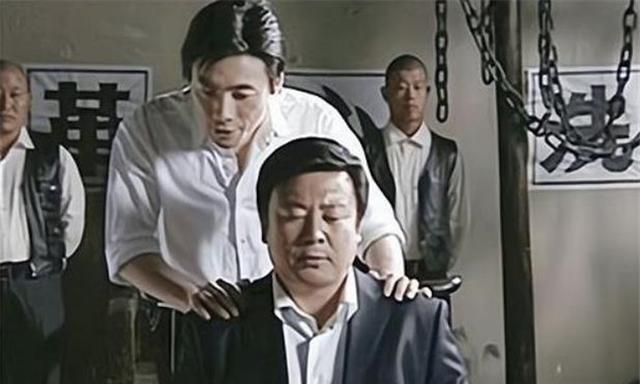 这个逃犯真嚣张 改名进娱乐圈公然拍戏 拍了60多部名字家喻户晓 娱乐资讯 娱乐新闻网