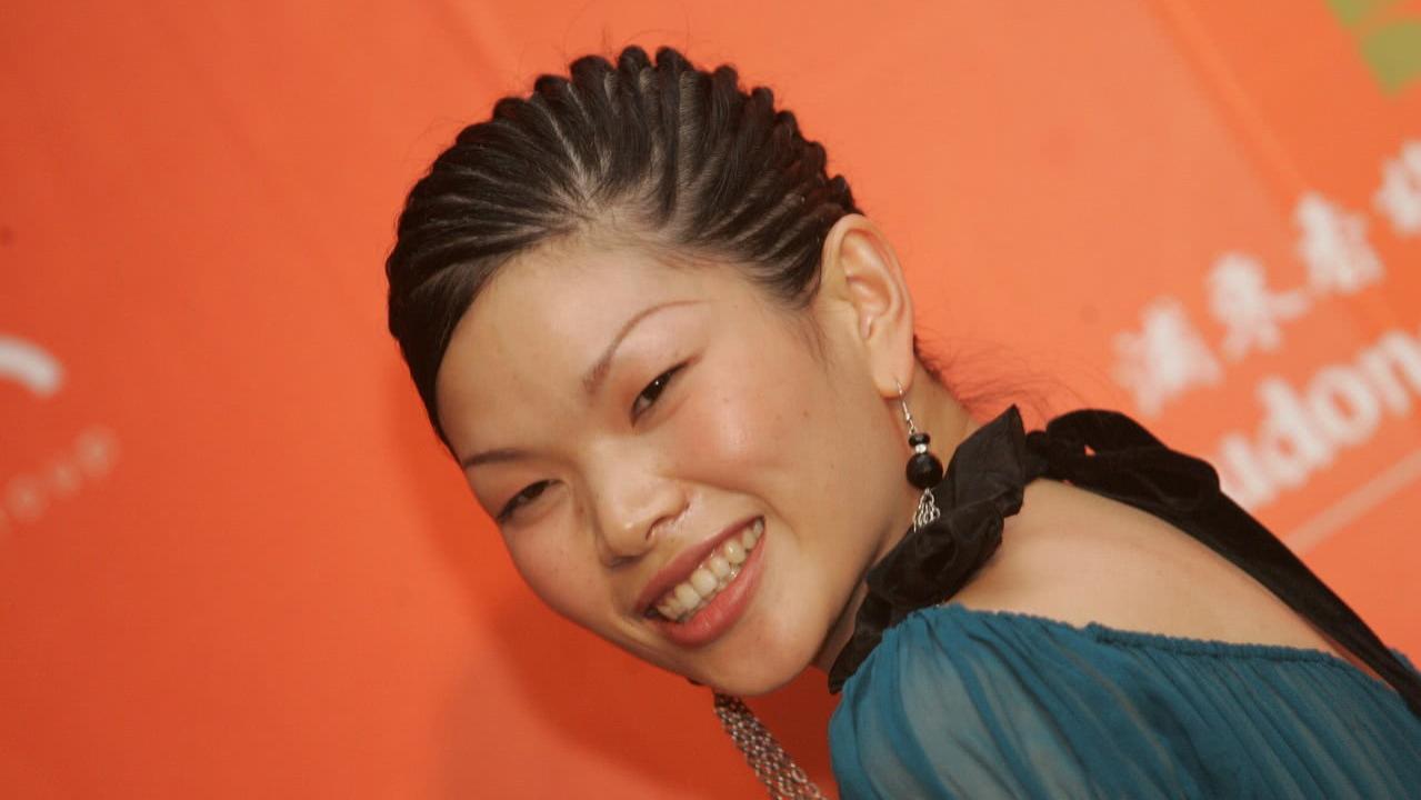 吕燕|“丑模”吕燕：一路逆袭成名模，远嫁法国贵族，看长相必牢记