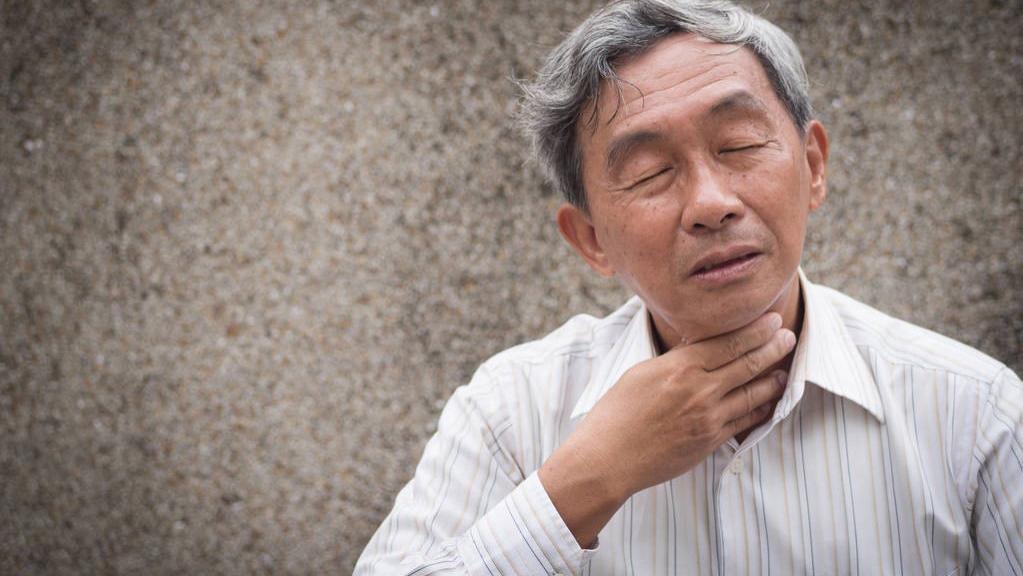 我与吴亦凡虽然血脉相连但是他企业翻车剃光头与我无关