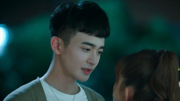 鹿晗|丁嘉文新剧刚播，拿下飙升榜冠军，国剧若这样拍，我能一直看下去