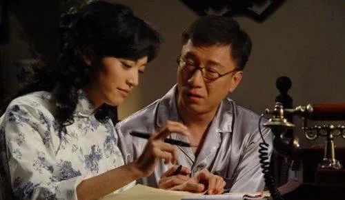 《潜伏》12年:22集余则成翠平结局一语成谶,吴站长保余为自己! 《潜伏》12年:22集余则成翠平结局一语成谶,吴站长保余为自己!