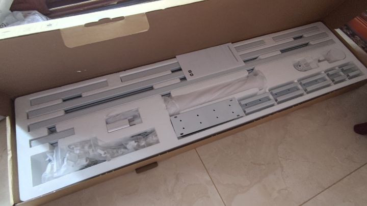 无线自由，锂电池版米家窗帘电机，为你遮风蔽日