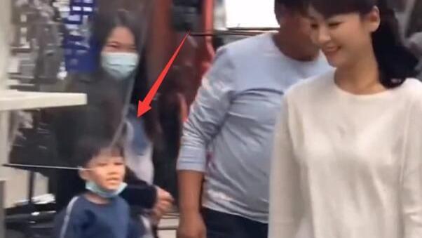 不包装修图刘涛肤色黑并不漂亮，被梅婷碾压，气质不是一档次！