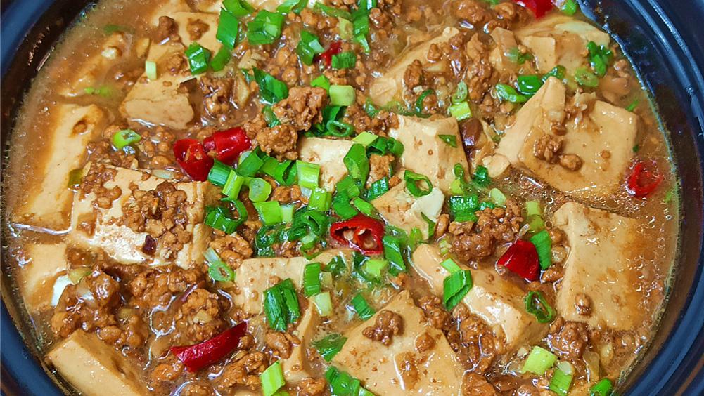 豆腐|教你砂锅豆最过瘾的吃法，香气浓郁鲜嫩可口超下饭 ，做法还简单