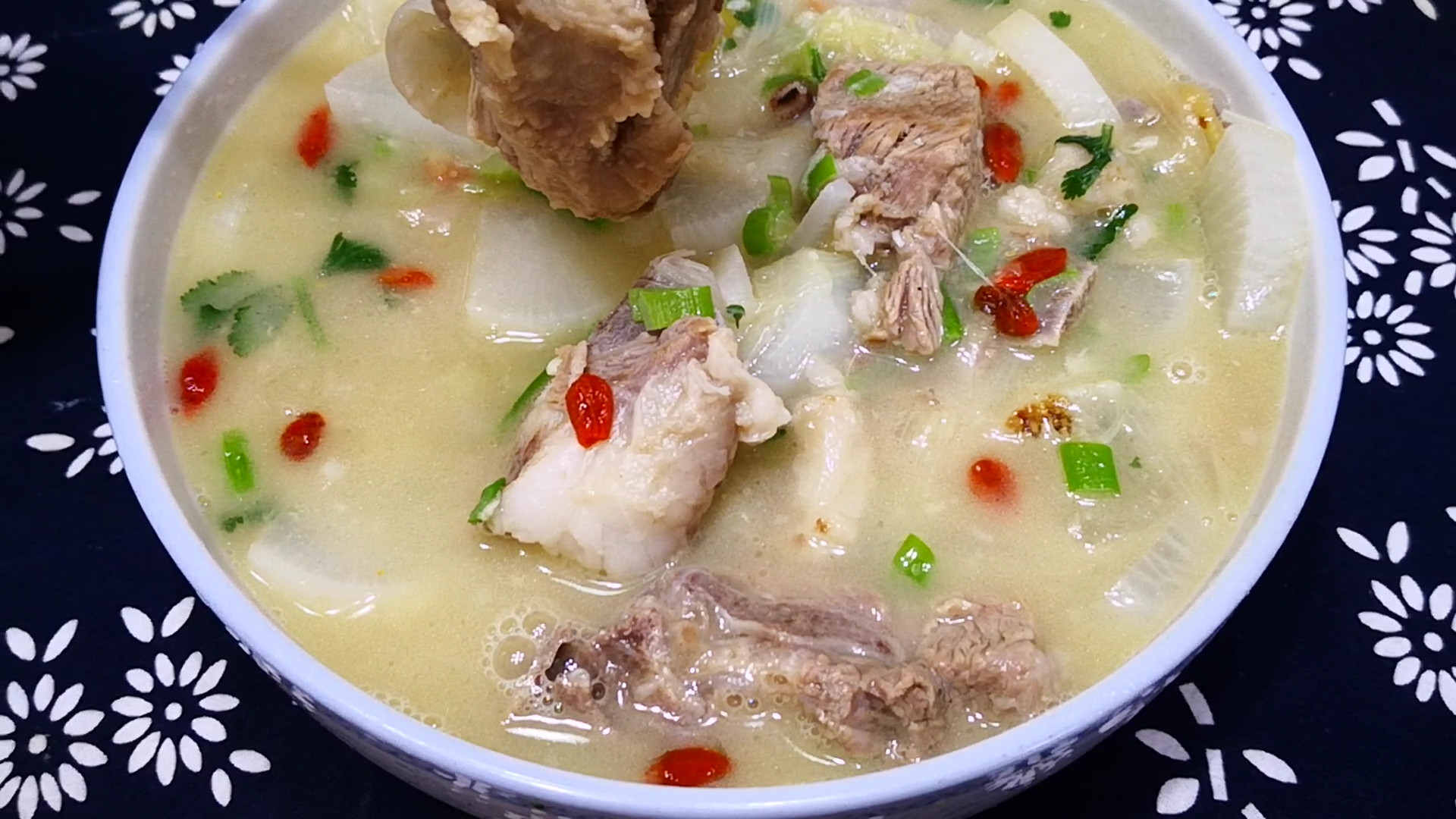 面条|立秋后，有钱没钱多吃这肉，香嫩爽滑营养高，精神满满过秋天，香