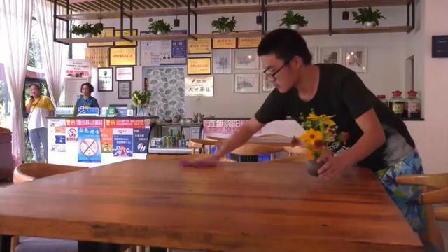 咱家孩子|高考前一天父亲去世，孩子仓促办了最后一位亲人的后事，在痛苦中又奔赴了考场