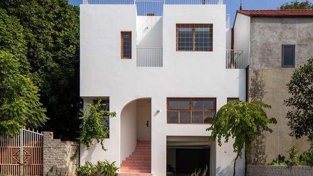 越南女服装设计师的家，当作一件艺术品来设计，空间丰富又有趣