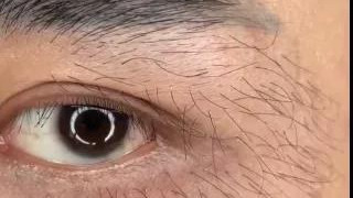 杨幂 把睫毛液当成眼霜的后果，看效果可以用到发际线试试