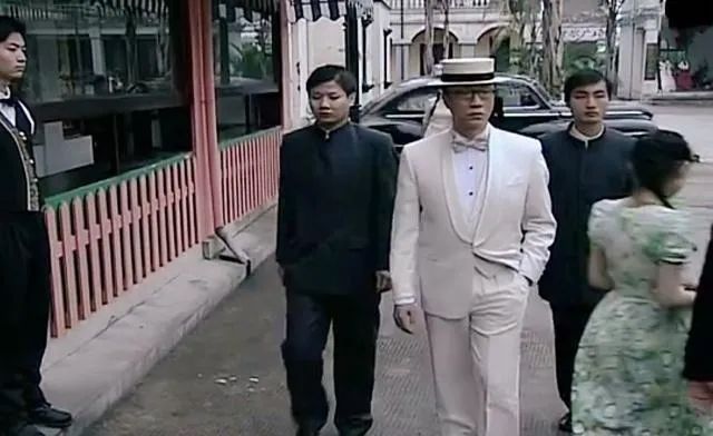 《潜伏》12年:22集余则成翠平结局一语成谶,吴站长保余为自己! 《潜伏》12年:22集余则成翠平结局一语成谶,吴站长保余为自己!