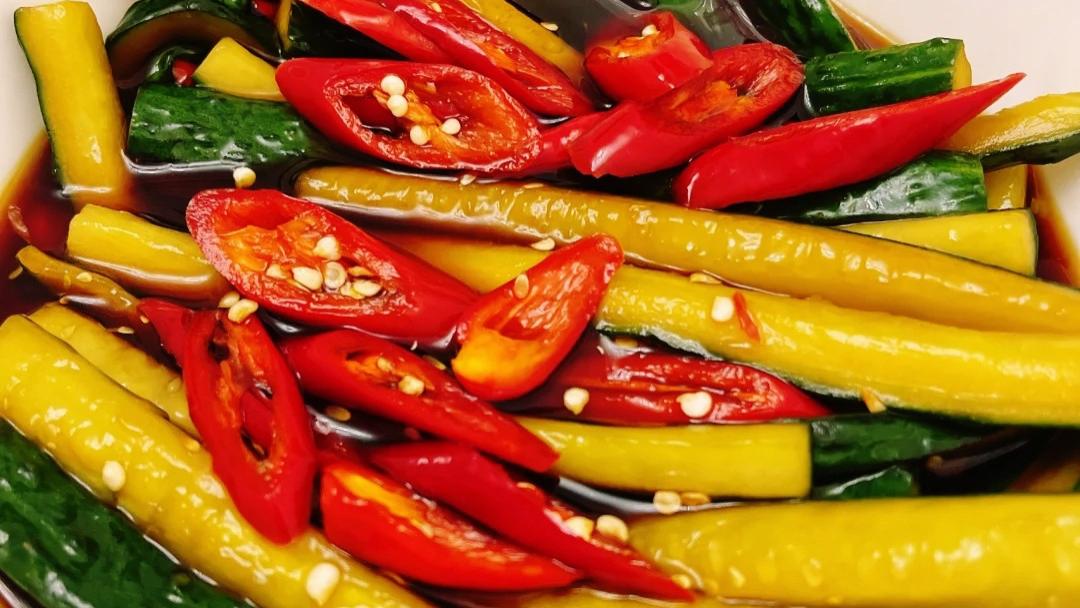 鱼汤|酸辣可口的家常凉拌菜推荐：凉拌黄瓜条，凉拌卤豆笋，凉拌裙带菜