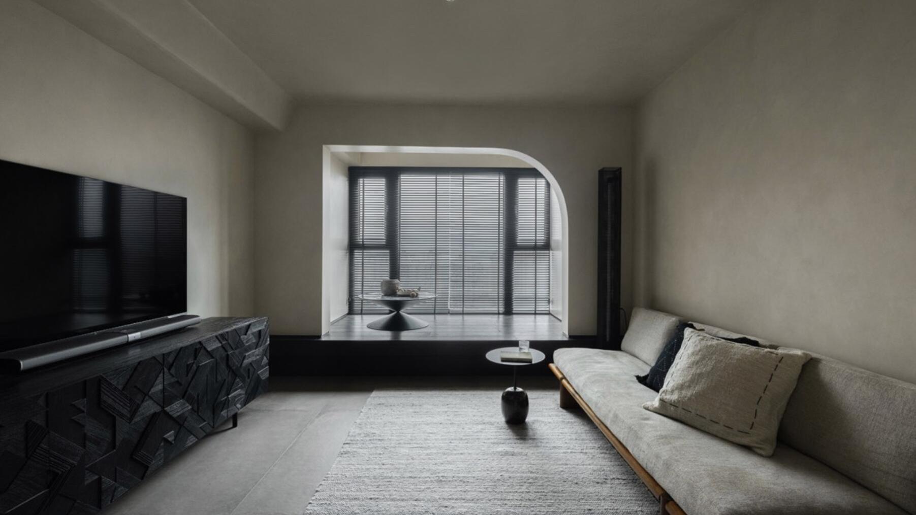 越来越多人装修不用乳胶漆了，看她家简约干净，还特显品味