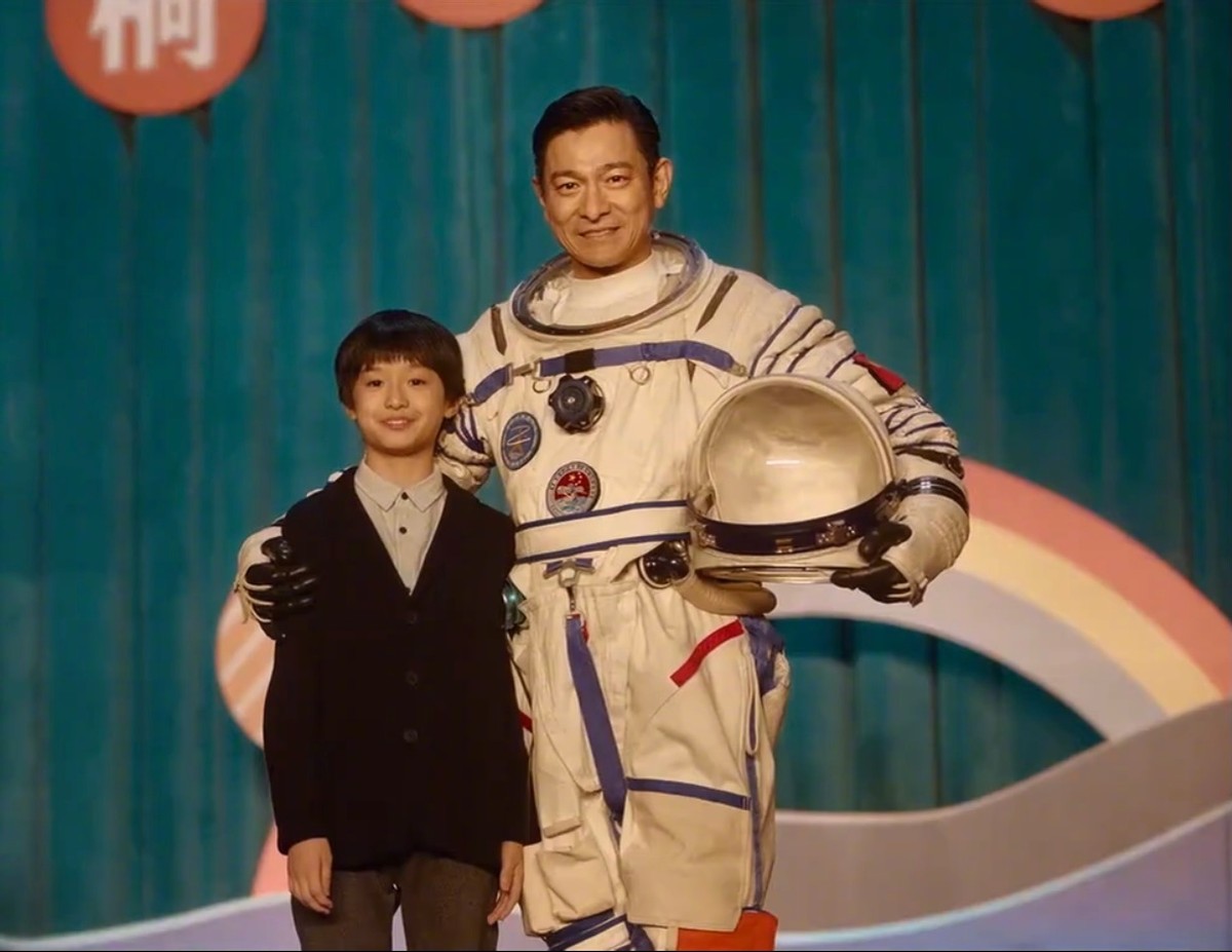 《流浪地球2》将拍，除了吴京还请来天王巨星加盟，上映日期已定