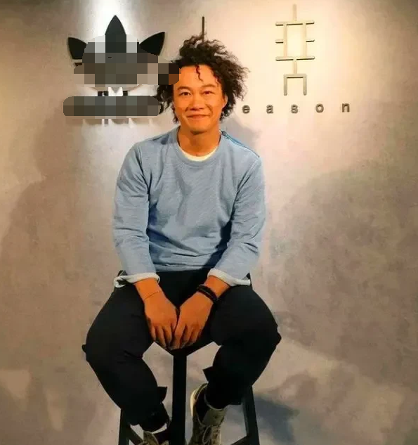 陈奕迅支付6,000万违约金解约,一转身被余文乐“捡漏”? 陈奕迅支付6,000万违约金解约,一转身被余文乐“捡漏”?