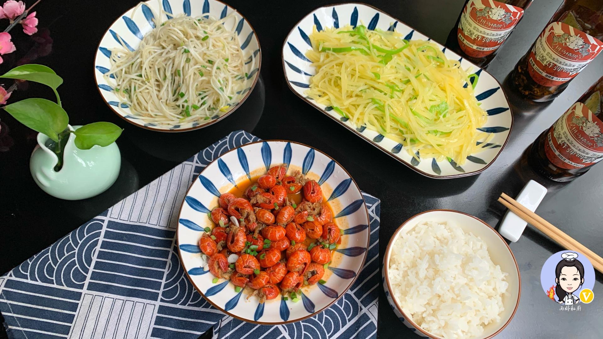 |母子2人餐在朋友圈火了，荤素搭配，10分钟就端上桌，你看咋样？