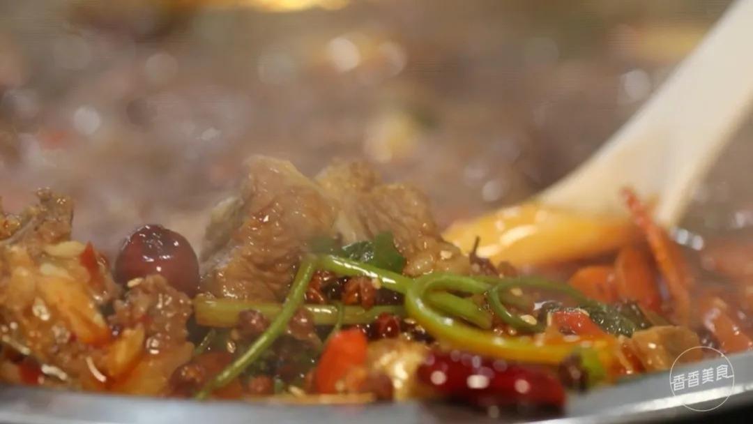 拉面|跨区也要吃的这一口，有吃货说就仨字：香、实在