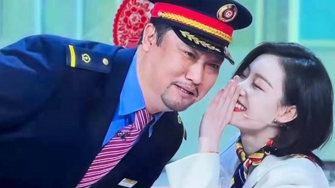 小品|牛年春晚争议小品惹众怒，贾冰、张凯丽遭女拳炮轰，贾玲也躺枪！