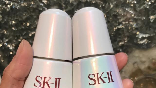护肤 精华液推荐：改善肌肤干燥粗糙，让皮肤维持在稳定白皙的状态