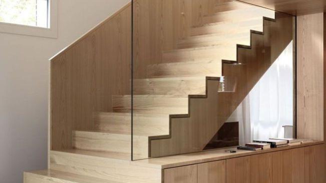 有钱谁不想买复式楼？独门独户，楼梯一侧做半墙，上下更耐看！