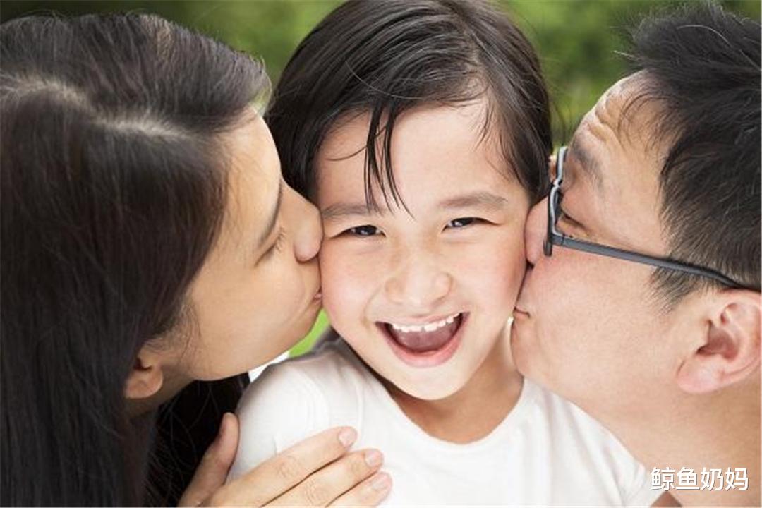 还记得“冯巩女儿”?网友猜她长大随爸“马脸”,不料如今长这样 还记得“冯巩女儿”?网友猜她长大随爸“马脸”,不料如今长这样