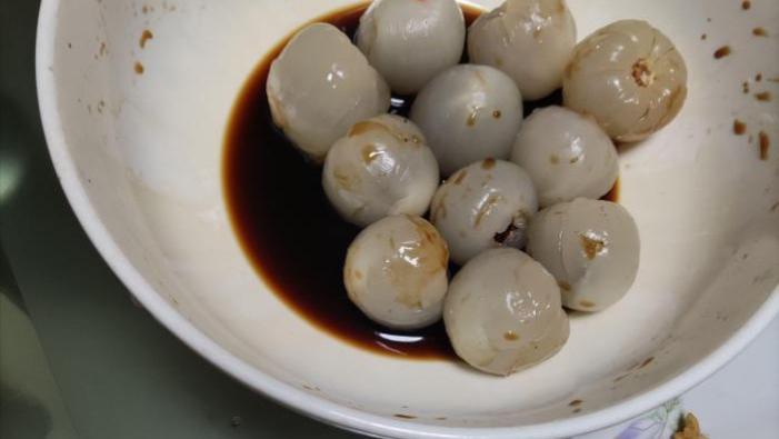 酱油|“老婆每顿都要吃荔枝蘸酱油，我无法接受！”