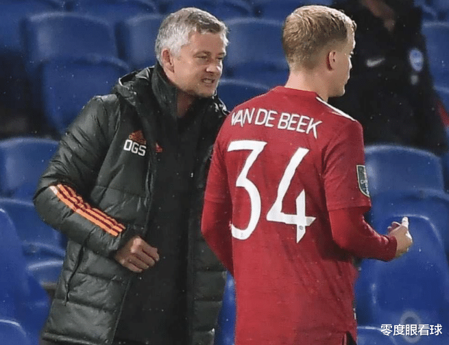 中场帝星惨遭索帅弃用，或成曼联冬窗离队第一人，4大潜在新东家浮出水面-每日要闻