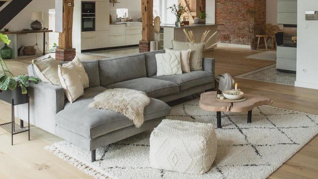 不一样的婚房——夫妻二人联手打造的小木屋