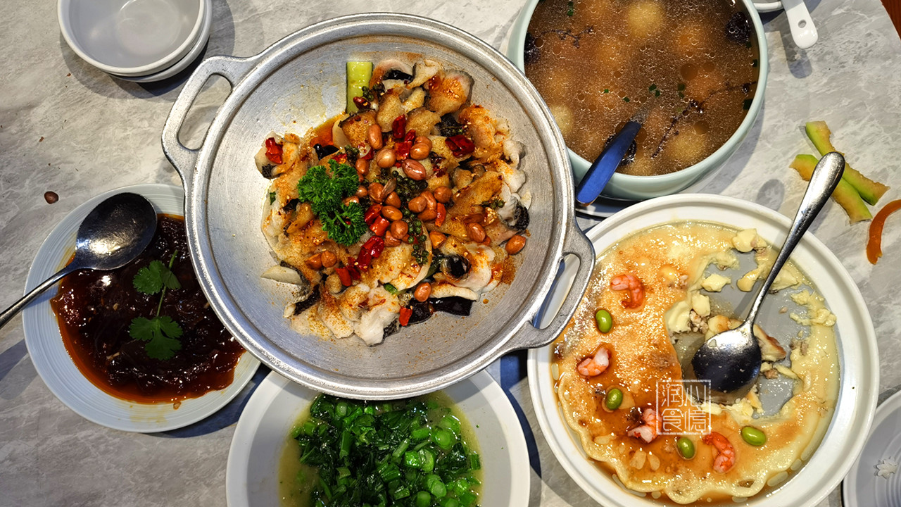 羊肉|国庆节一家人下馆子，4菜一汤花了163元，网友：要不要这么寒酸？