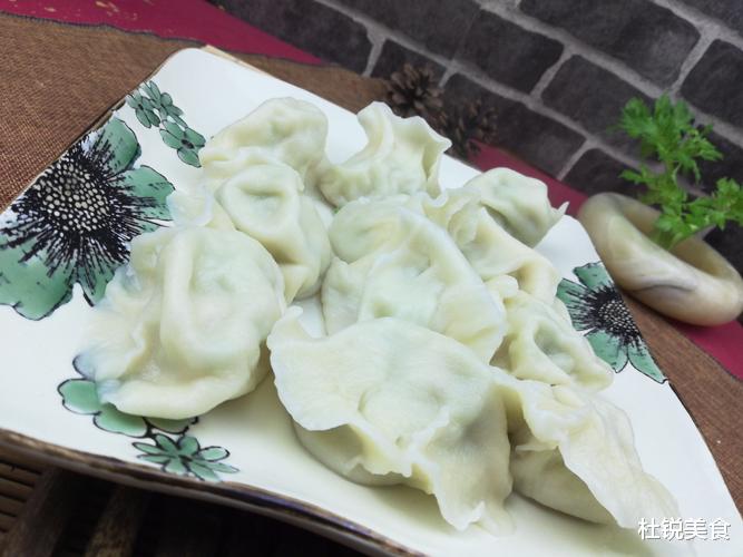 好吃的芹菜肉水饺怎么调馅,如何才能皮薄馅多不透水 好吃的芹菜肉水饺怎么调馅,如何才能皮薄馅多不透水