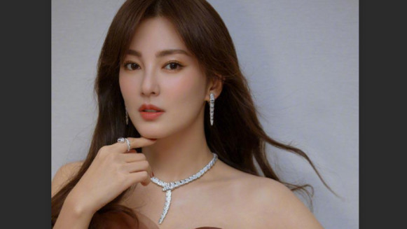 张雨绮|张雨绮王婆卖瓜式自夸，脸上雀斑是本来就有还是特效？