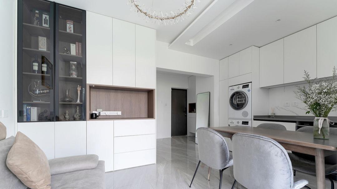 42平小户型也能拥有大厨房，满满的收纳空间，简洁又舒适