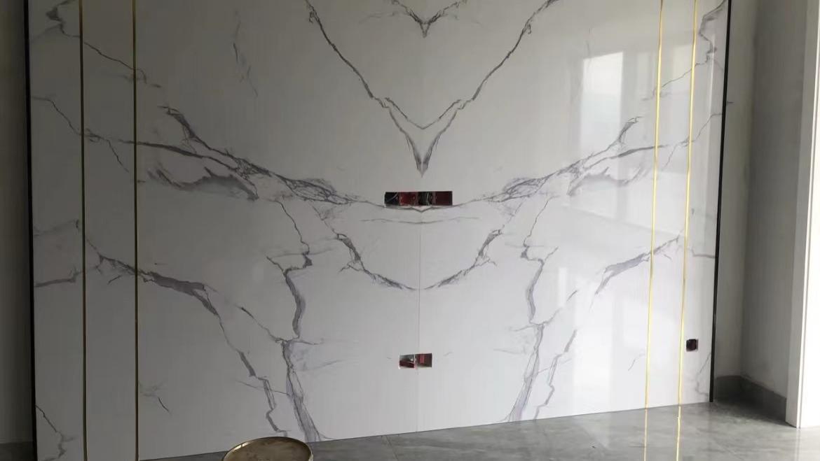 岩板上电视墙、全屋用大瓷砖，碰到这样的设计师，千万别签合同！