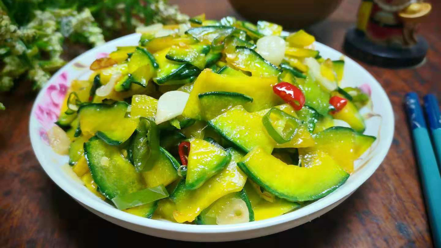 南京|夏天黄瓜丝瓜靠边站，多吃这瓜，明目解暑降三高，中老年人要多吃