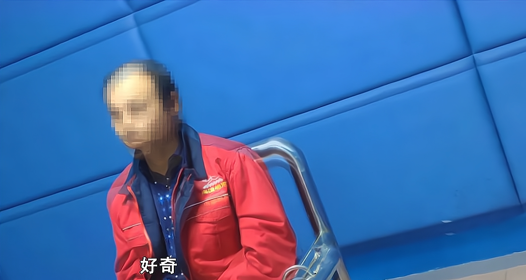 59岁男子公厕偷拍两年 民警灵魂拷问 如果是你女儿被拍呢 娱乐资讯 游戏新闻