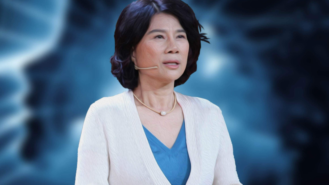 戚薇 格力女员工披头散发，董明珠呵斥：头发给我剪掉！