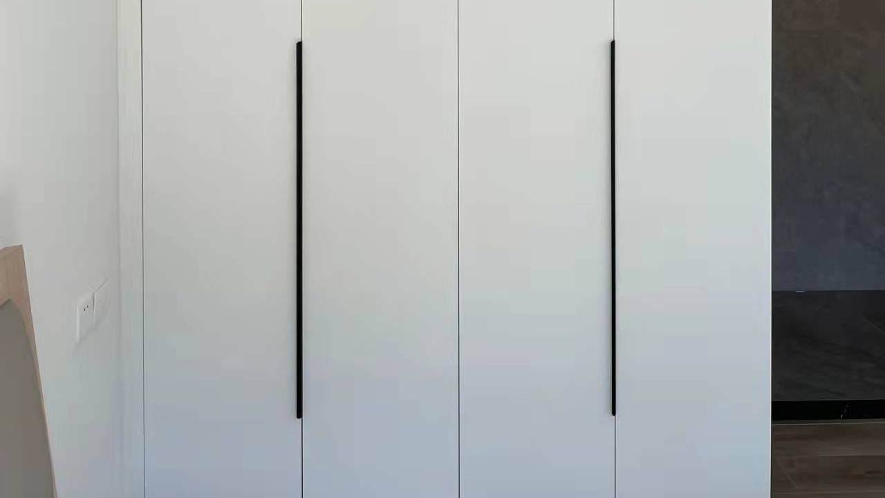 2022年融美观性和实用性于一体的11款衣柜结构布局