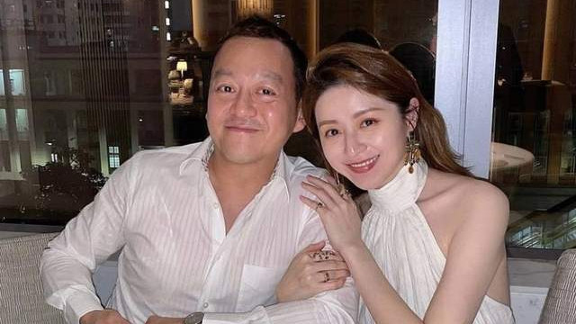 徐淑敏 37岁港姐甜心庆祝结婚12周年，未婚先孕退圈嫁富商，已成三孩之母