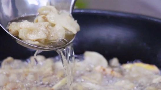 老辈人天天吃的猪油，为什么现在很难见到了？资本的贪婪是主因