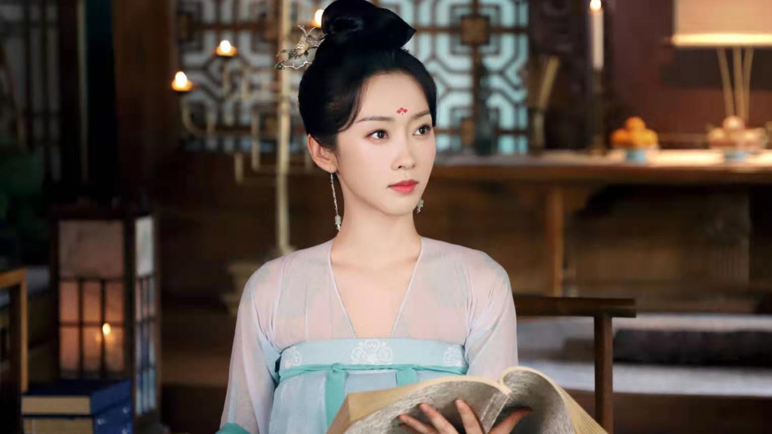 成毅|《与君歌》首播，成毅演技被赞“一人千面”，宣璐古装造型超惊艳