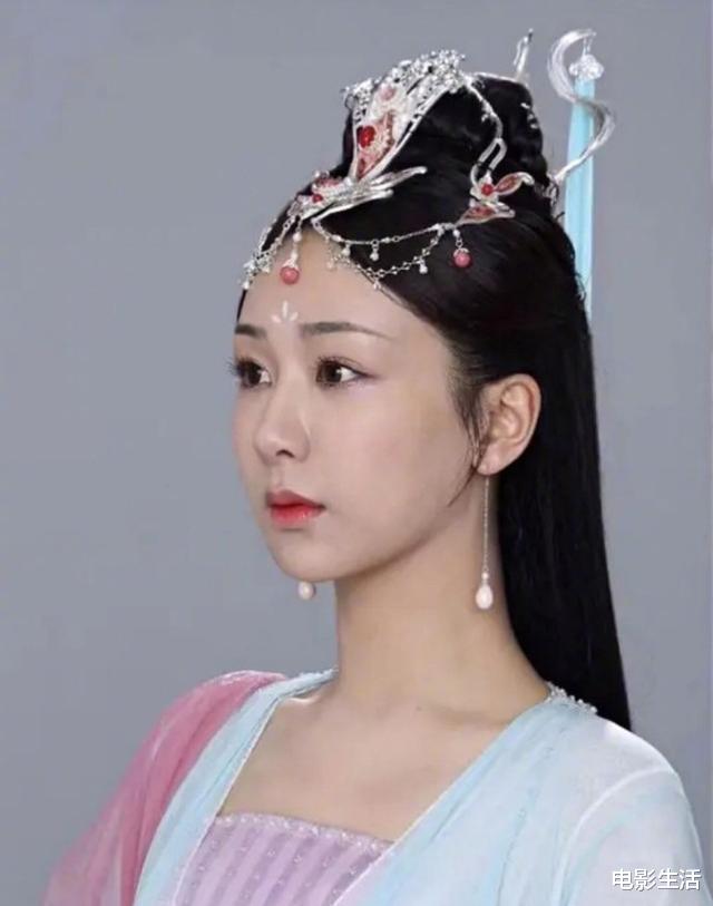 杨紫《沉香如屑》定妆照比《青簪行》更美,但最美的还是这个角色 杨紫《沉香如屑》定妆照比《青簪行》更美,但最美的还是这个角色