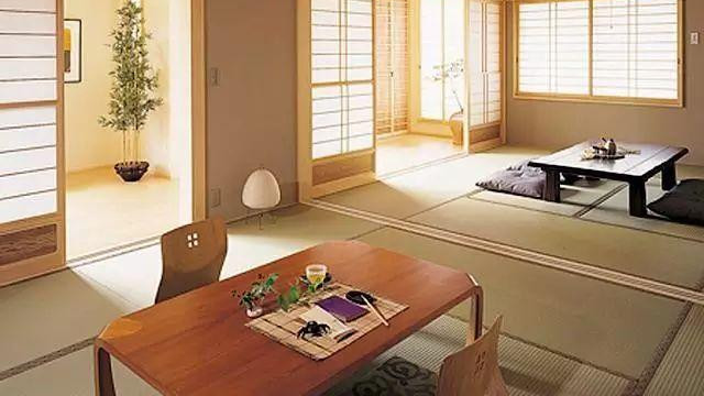 不管房子多大，家里要是装一个这 样的榻榻米，好用一辈子！
