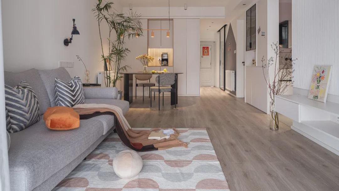 80㎡小户型装修，与豪华不沾边，但氛围让人感觉很幸福！